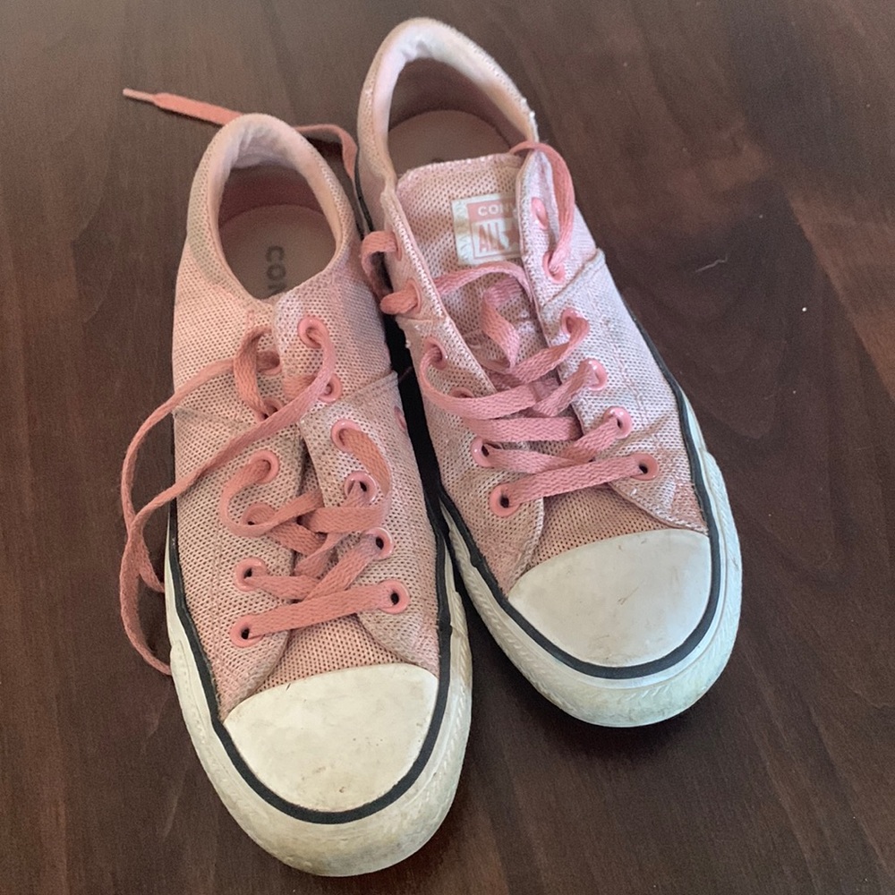 pink converse shoes